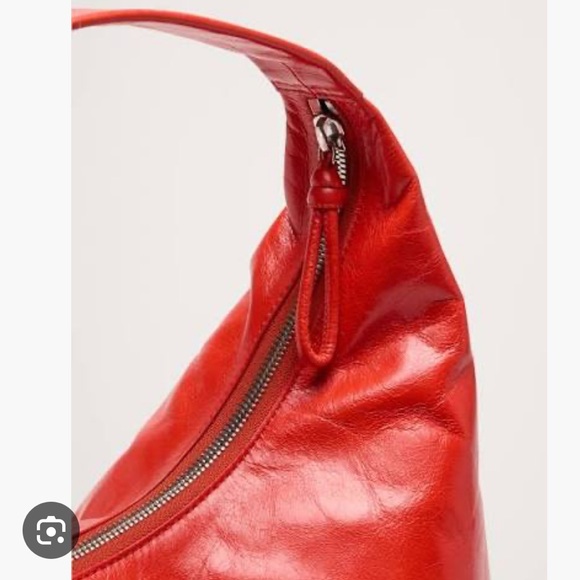 Banana Republic Slouchy Leather Hobo Bag in Blood Orange - Picture 2 of 7